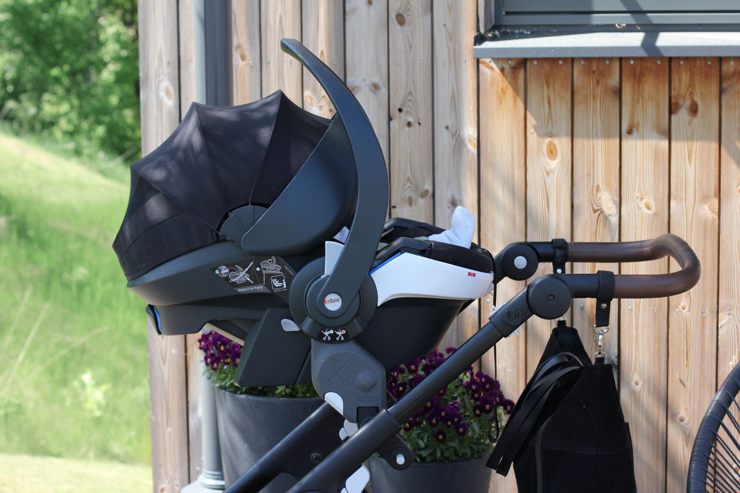 BeSafe iZi Go Modular X2 i-Size (Rear Facing)